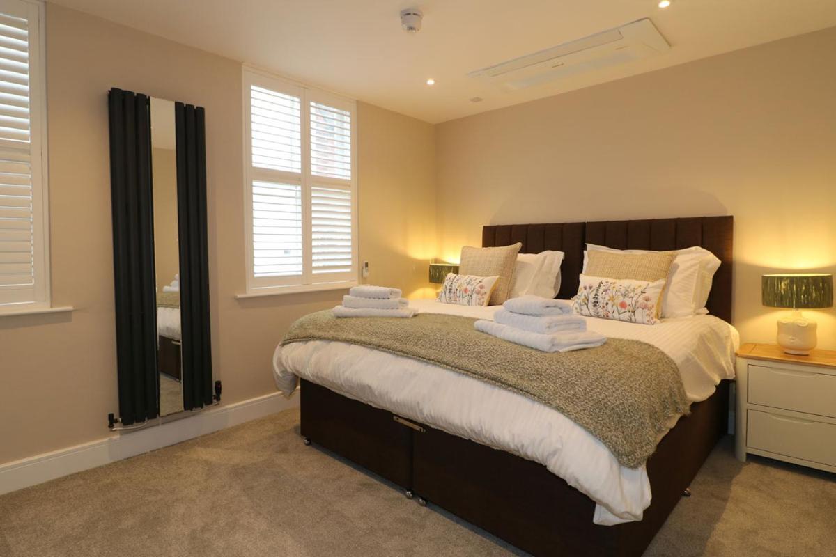 Ashbourne Luxury Suites Exterior photo